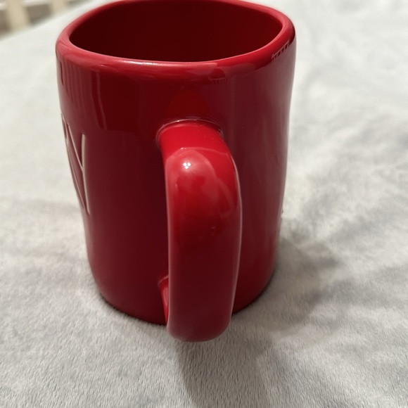 Rae Dunn By Magenta 213 MERRY Red Coffee Cup Mug Christmas Gift Decor Holiday - Picture 2 of 7